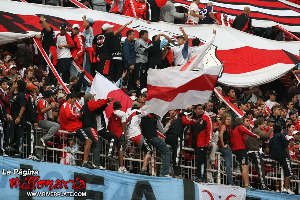 River Plate vs Banfield (CL 2009) 29
